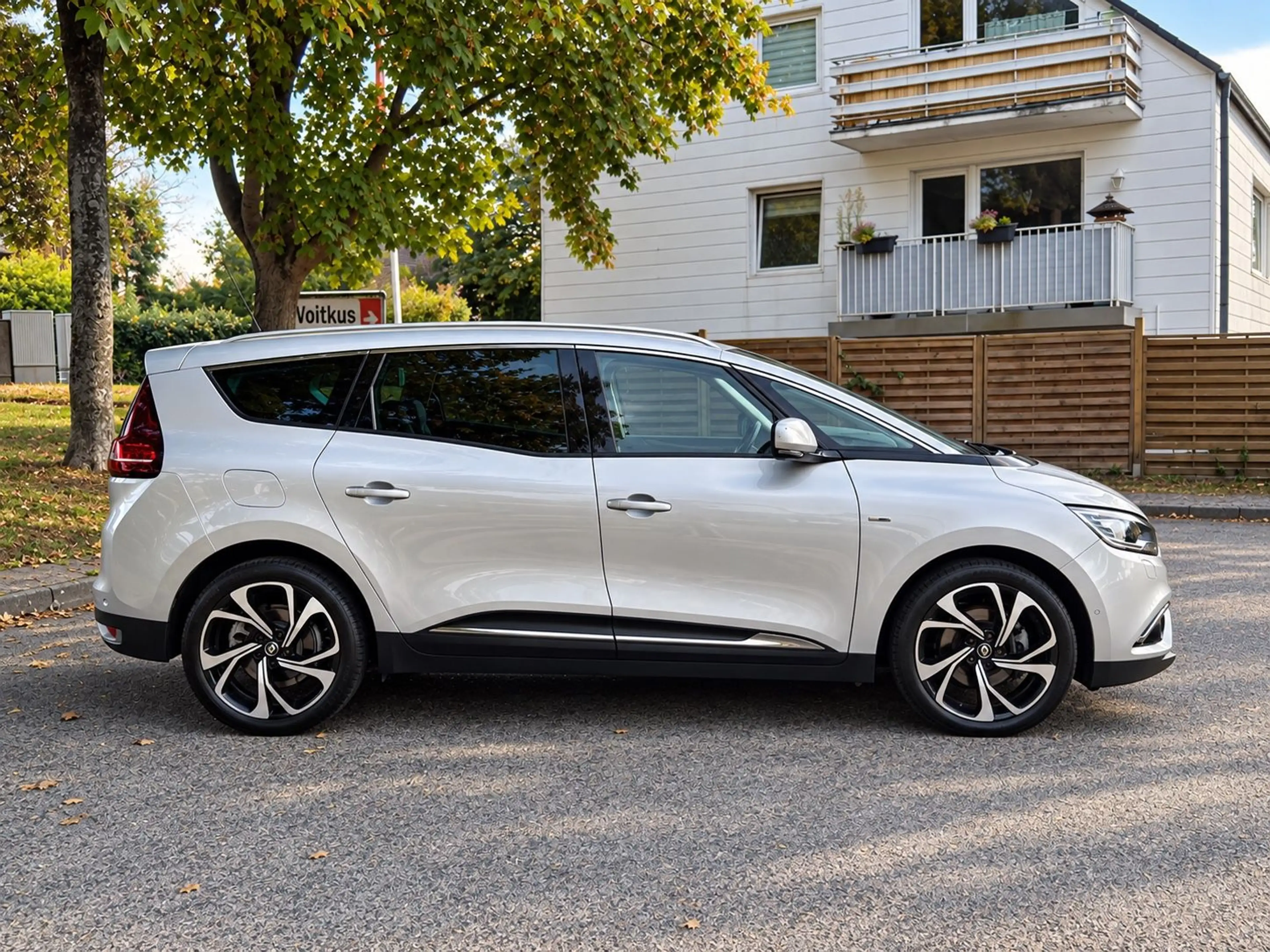 Renault Grand Scenic 1,3 "BOSE Edition" 7-Sitzer — photo 9