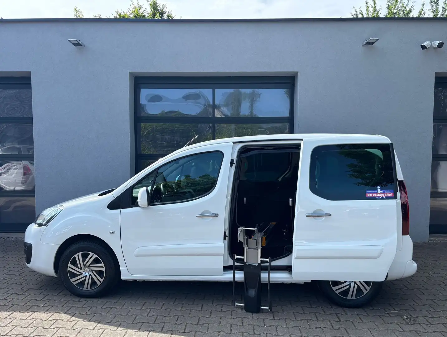 Citroen Berlingo Selbstfahrer Handgas/Bremse Rollstuhl Ladeboy Weiß - 2