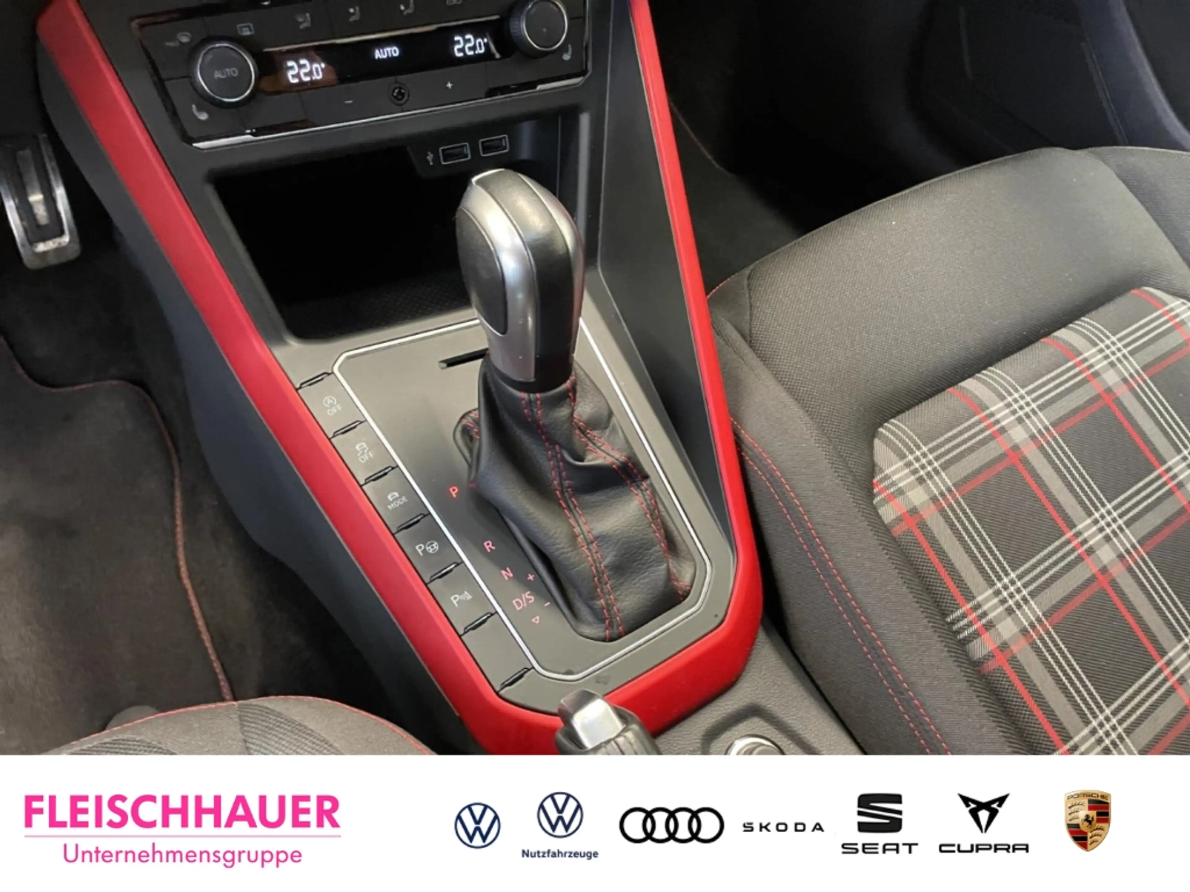 Volkswagen Polo GTI VI 2,0 l TSI Tel.-Vorb. LED SHZ Temp PDCv+h ACC Na — photo 13
