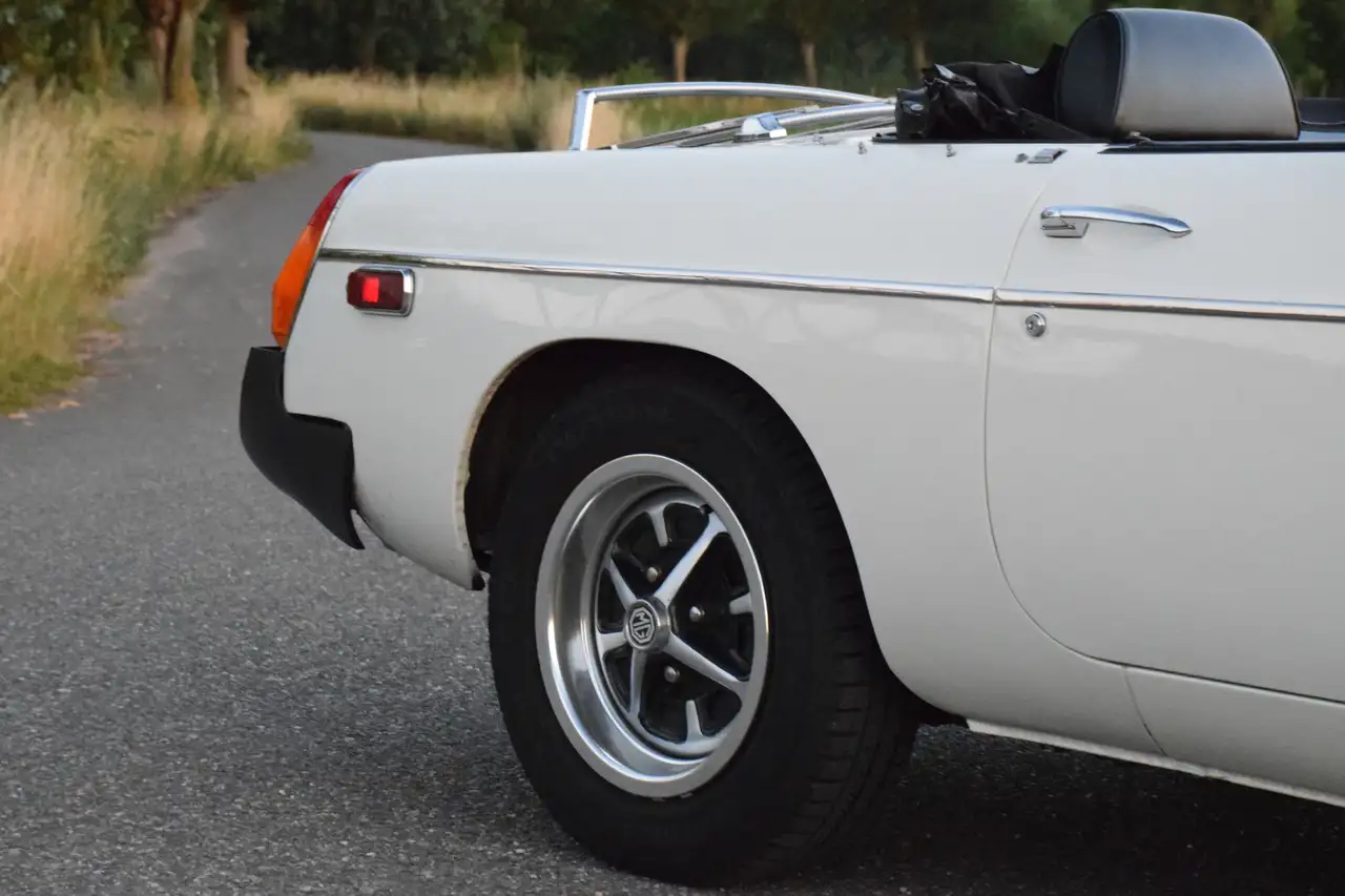 MG MGB Roestvrij | Nwe APK, banden & tank, foto 8