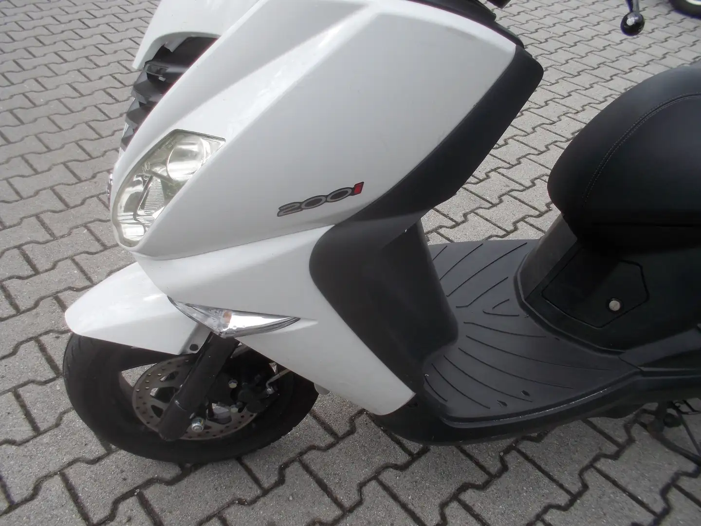 Peugeot Citystar Citystar 200 i Wit - 1