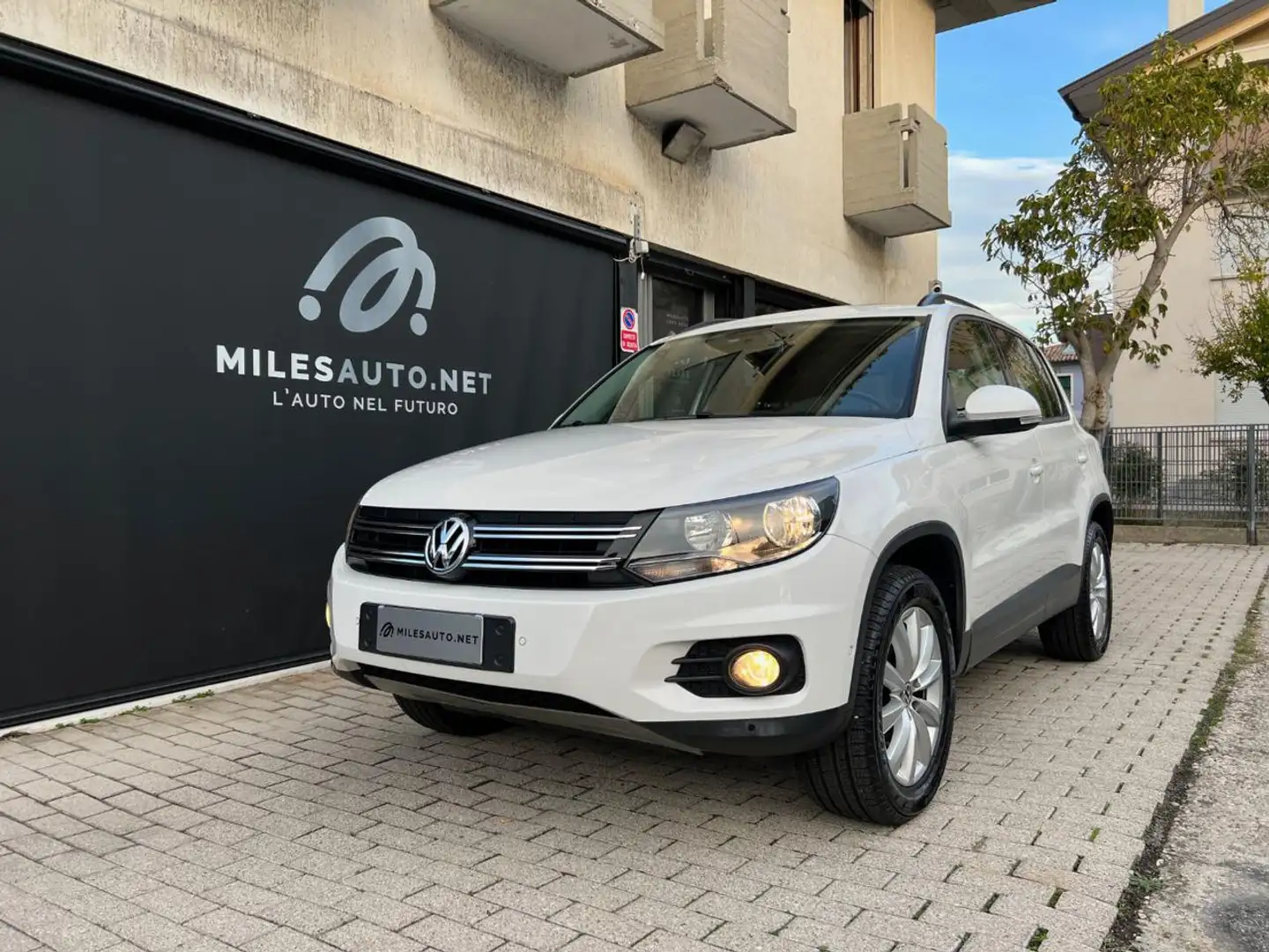 Volkswagen Tiguan 2.0 TDI 140 CV 4MOTION Track & Field Bianco - 1