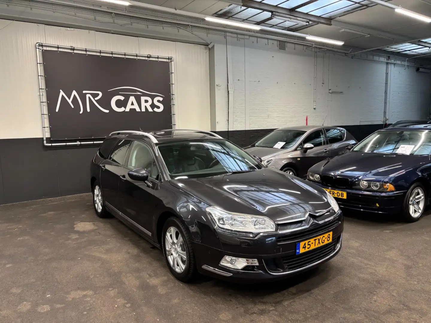 Citroen C5 Tourer 1.6 THP Business Leder/Navi/Airco/Cruise Co Grijs - 2