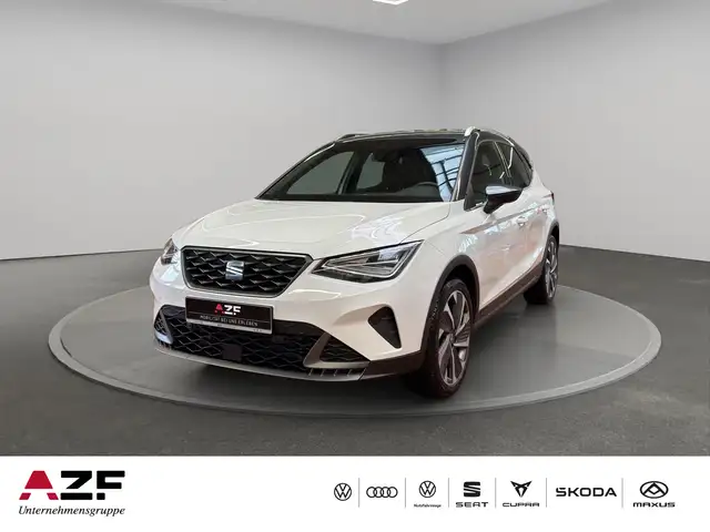 SEAT Arona 1.0 TSI DSG FR NAVI+LED+ACC+KAMERA+SITZHZG