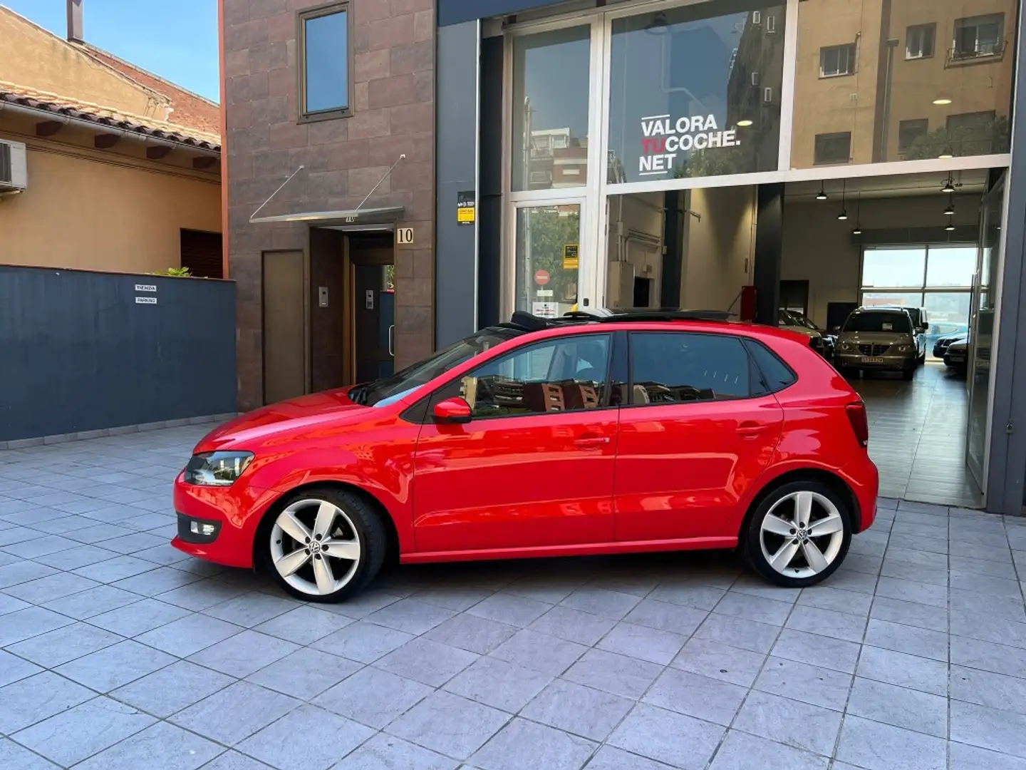 Volkswagen Polo 1.2 TSI Sport DSG Rosso - 2
