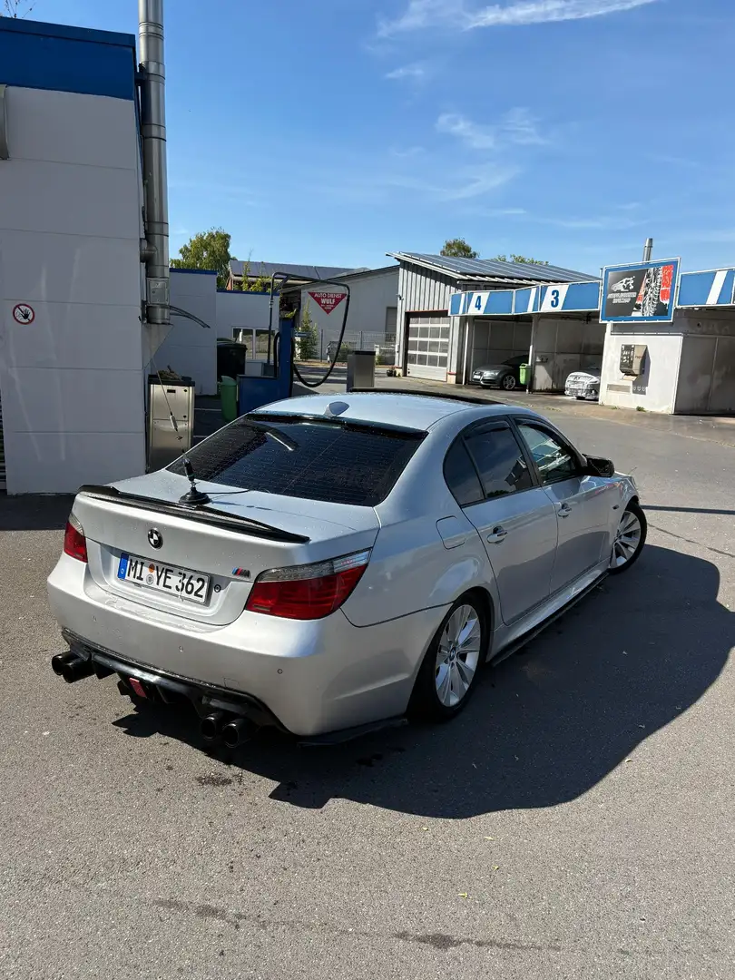 BMW 530 525d Aut. - 1