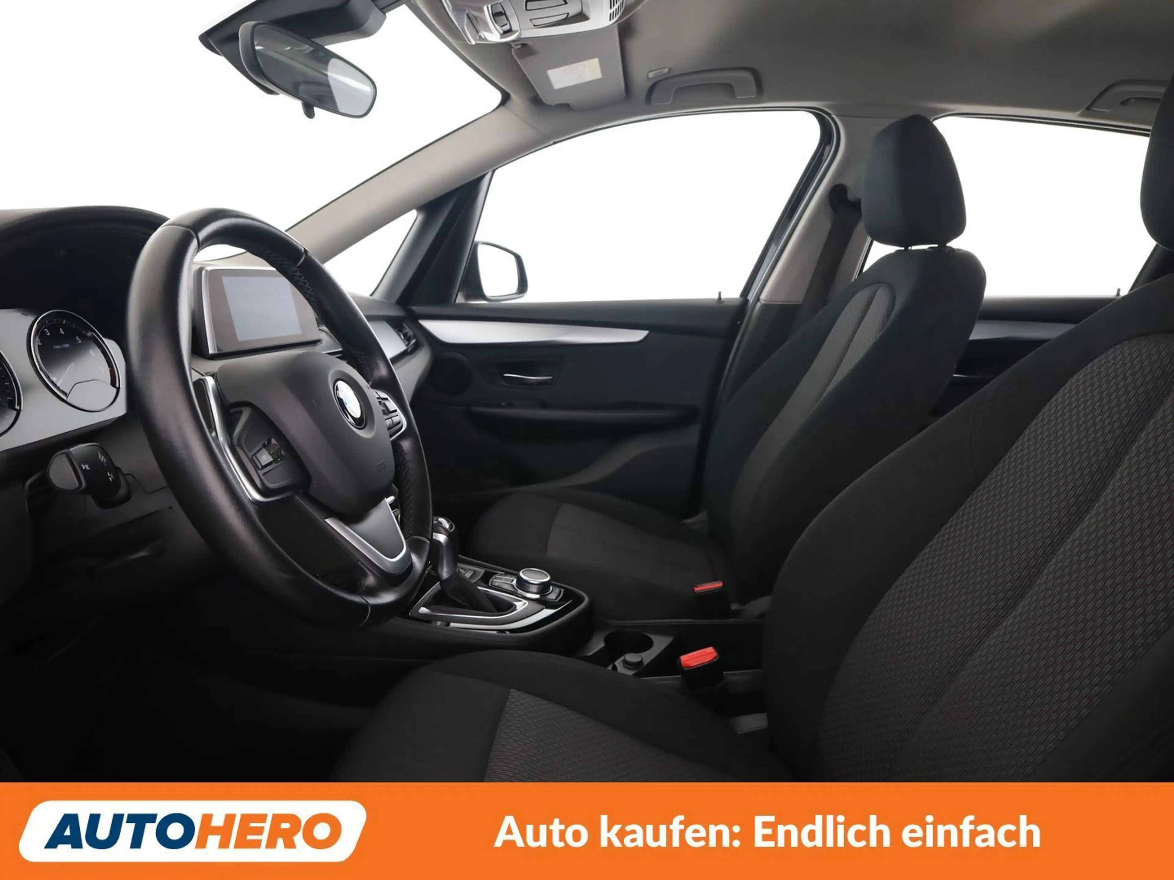 BMW 225 225xe Active Tourer — photo 10