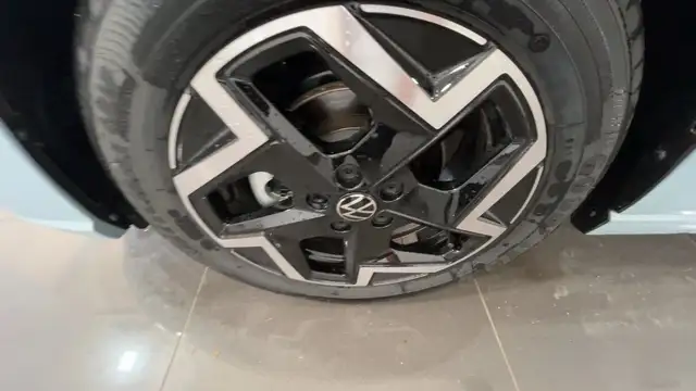 Volkswagen Polo view 9