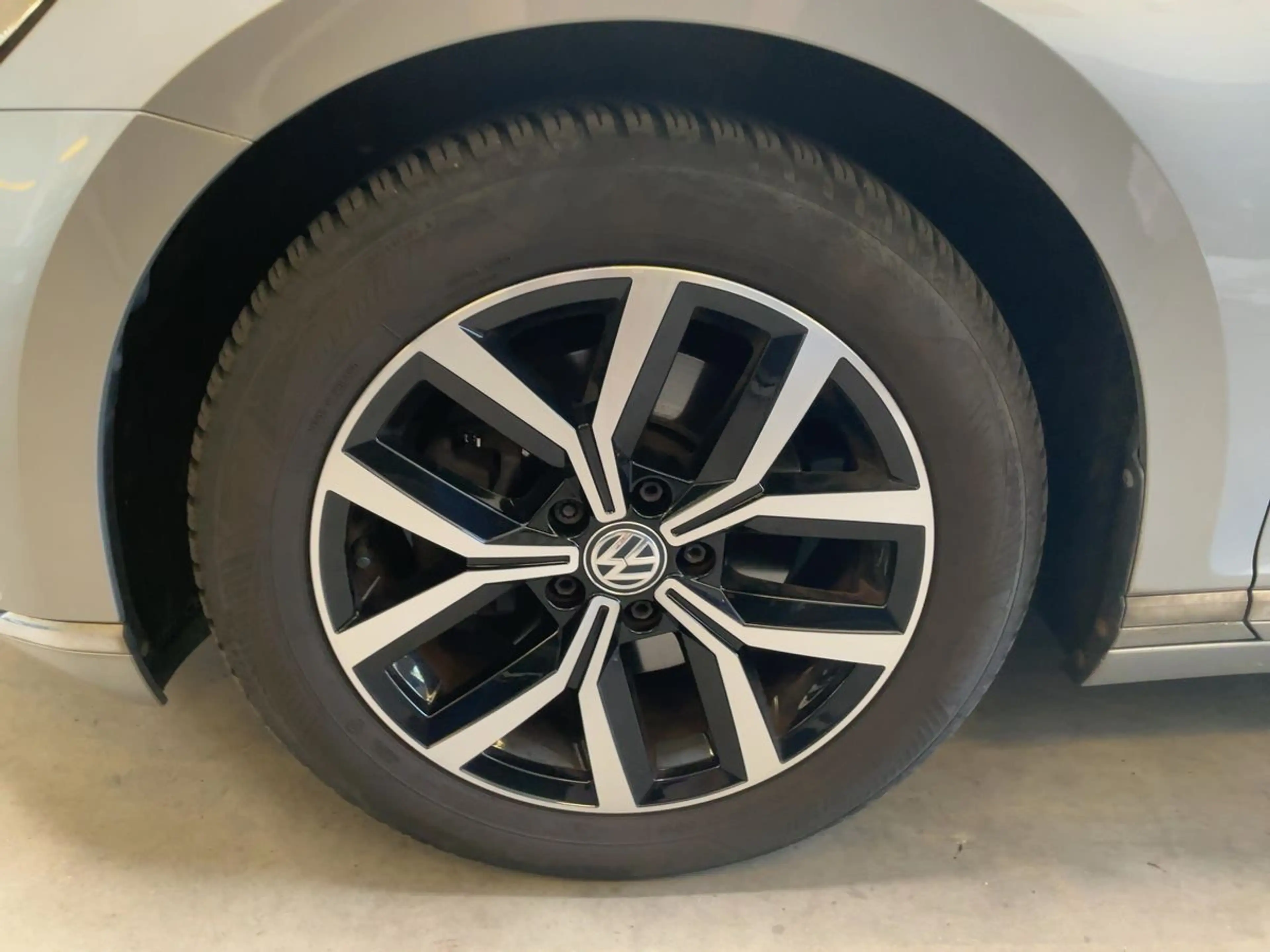 Volkswagen Passat Variant Comfortline BMT /NAVI/AHK/LED/DSG — photo 12