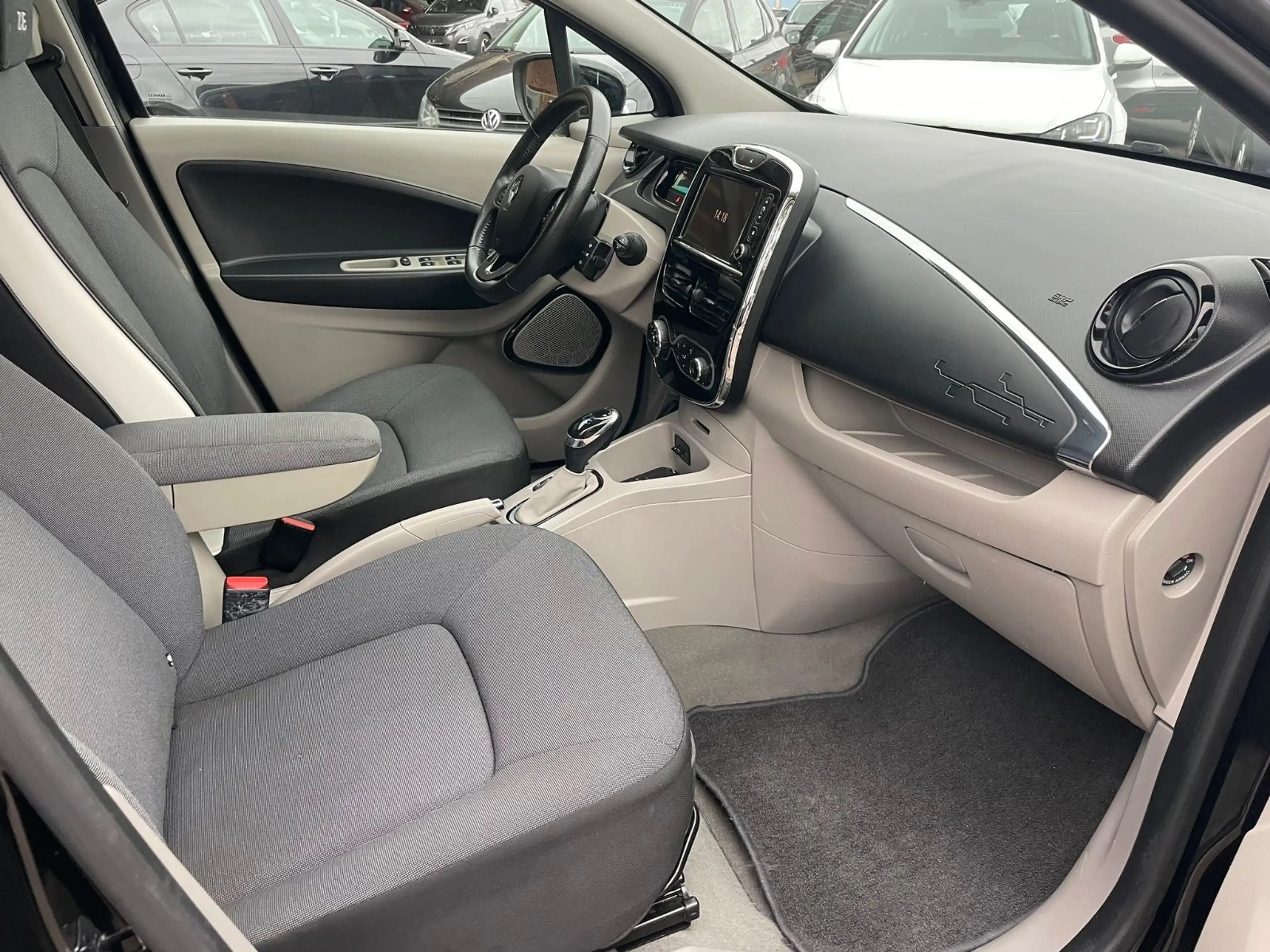 Renault ZOE Zoe Intens/Inspektion & Service neu — photo 9