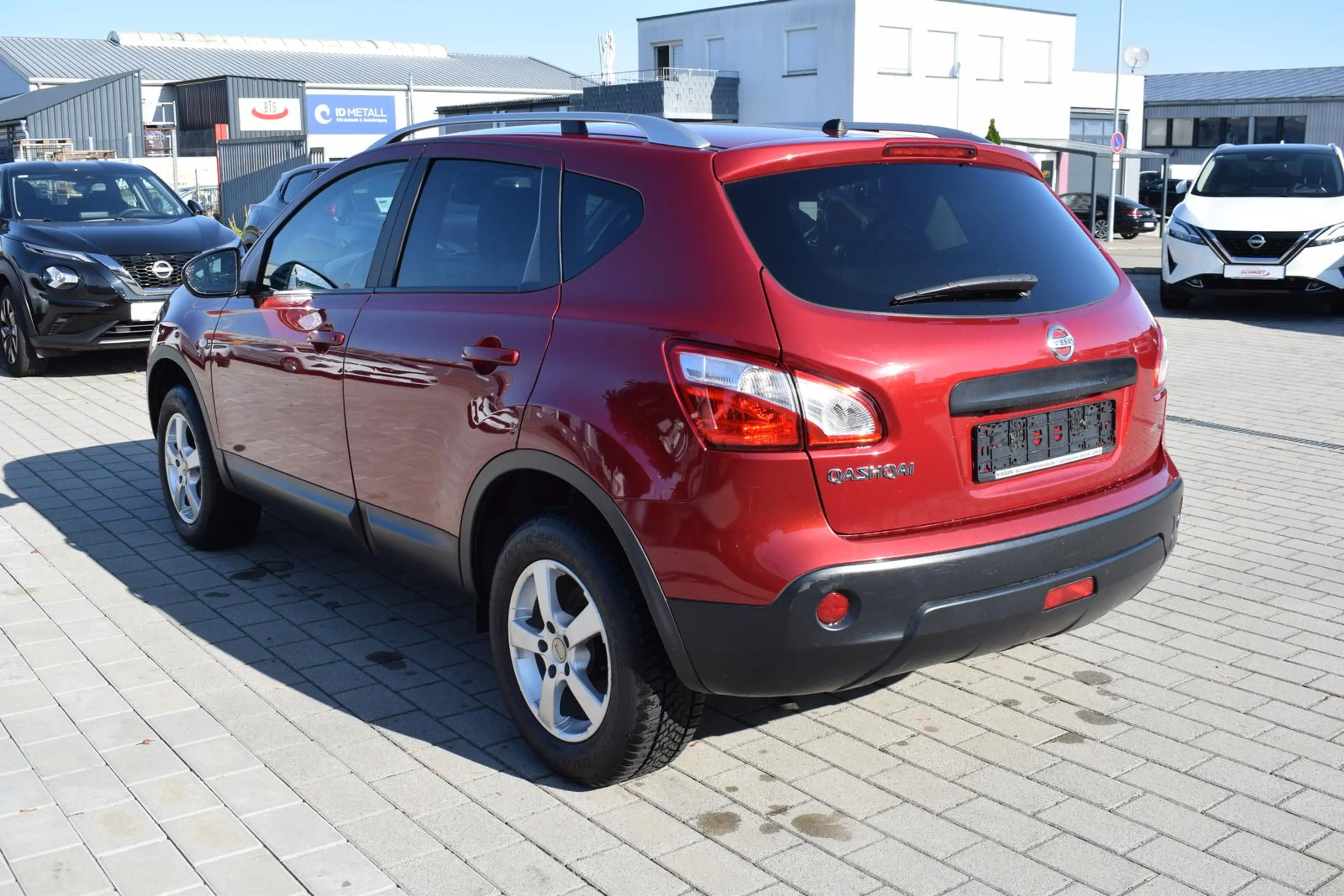 Nissan Qashqai 2.0 CVT iWay — photo 8
