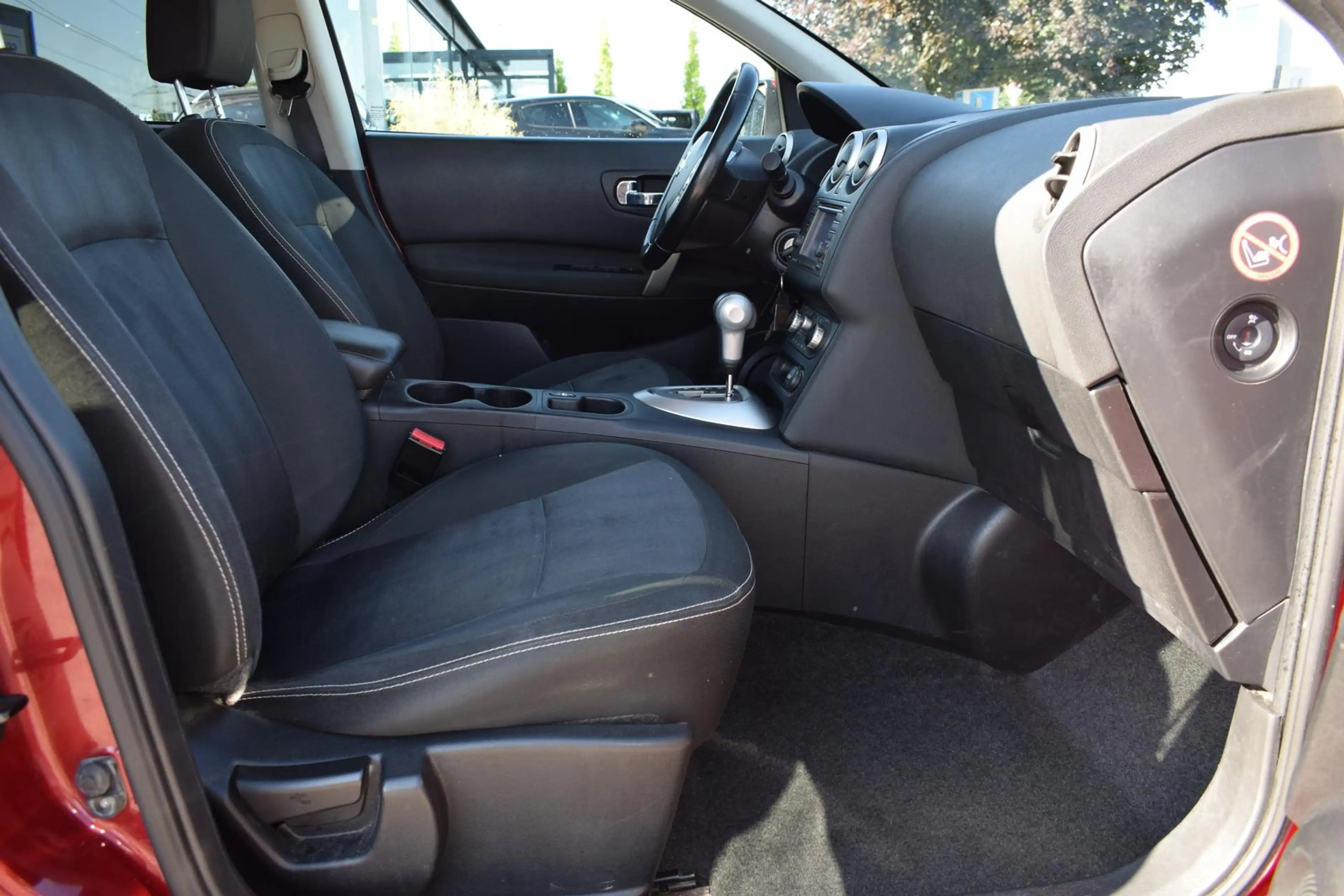 Nissan Qashqai 2.0 CVT iWay — photo 15