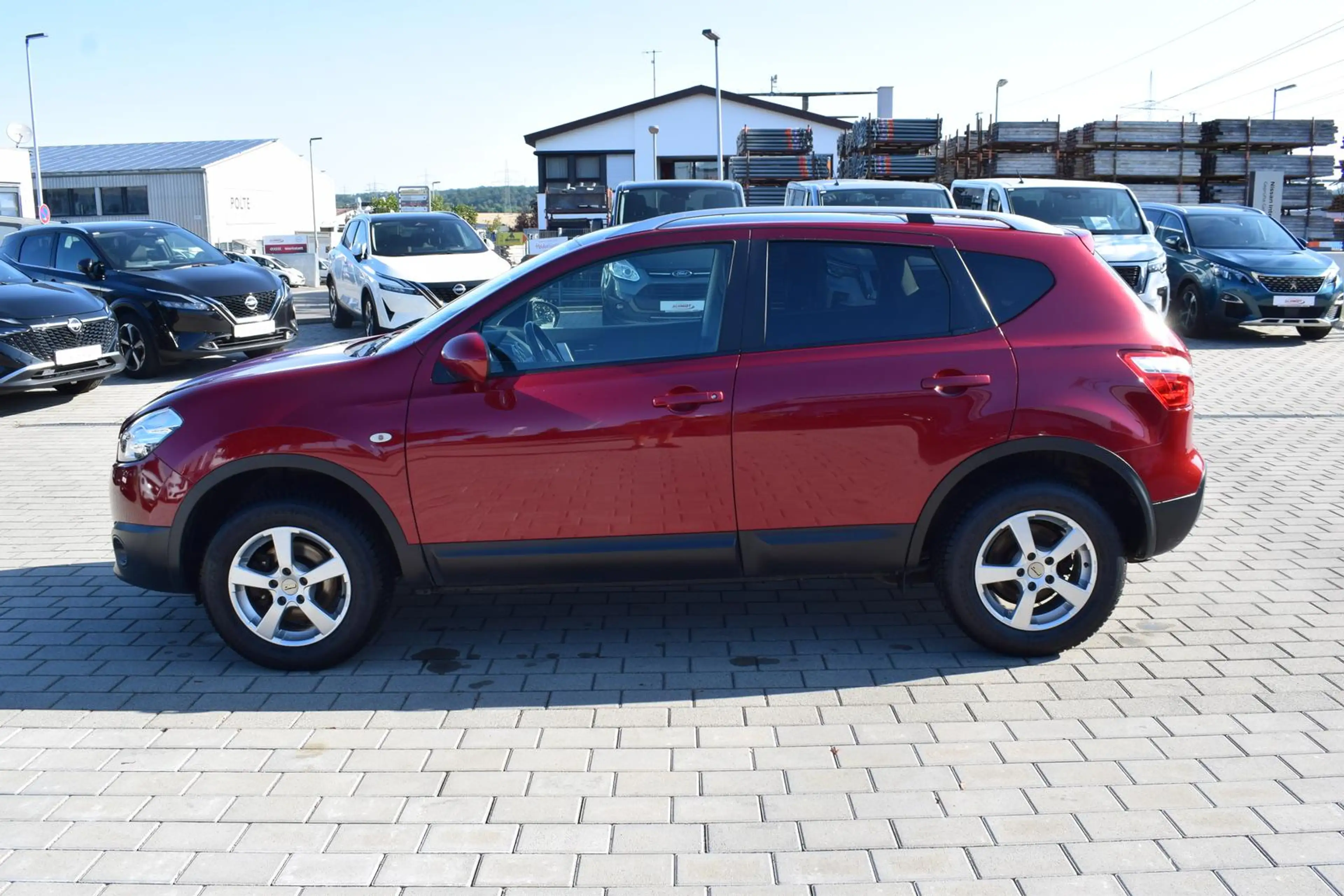 Nissan Qashqai 2.0 CVT iWay — photo 9