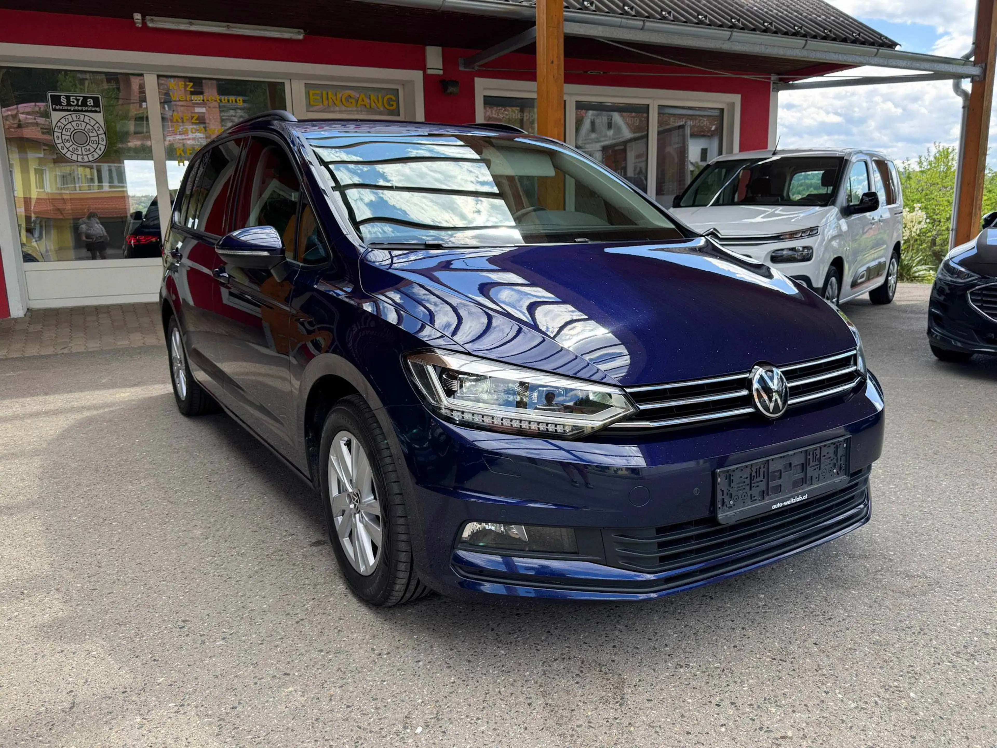 Volkswagen Touran Comfortline 2,0 TDI *LED*AHV*Alcantara* — photo 3
