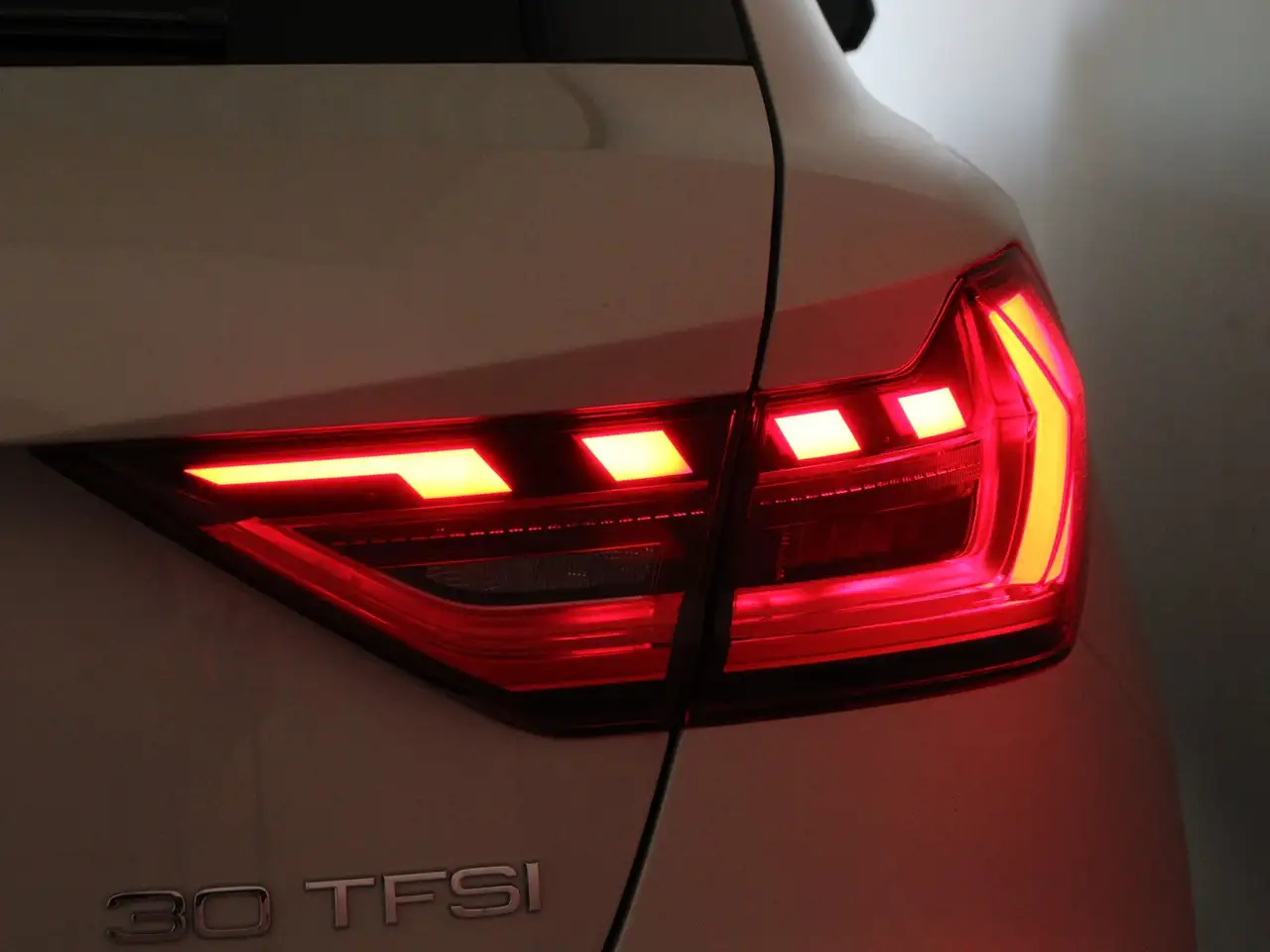 Audi A1 2026 — фото 11
