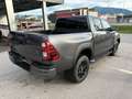 Toyota Hilux DK Invincible 4WD 2,8 D-4D MHEV Aut. Grau - thumbnail 5