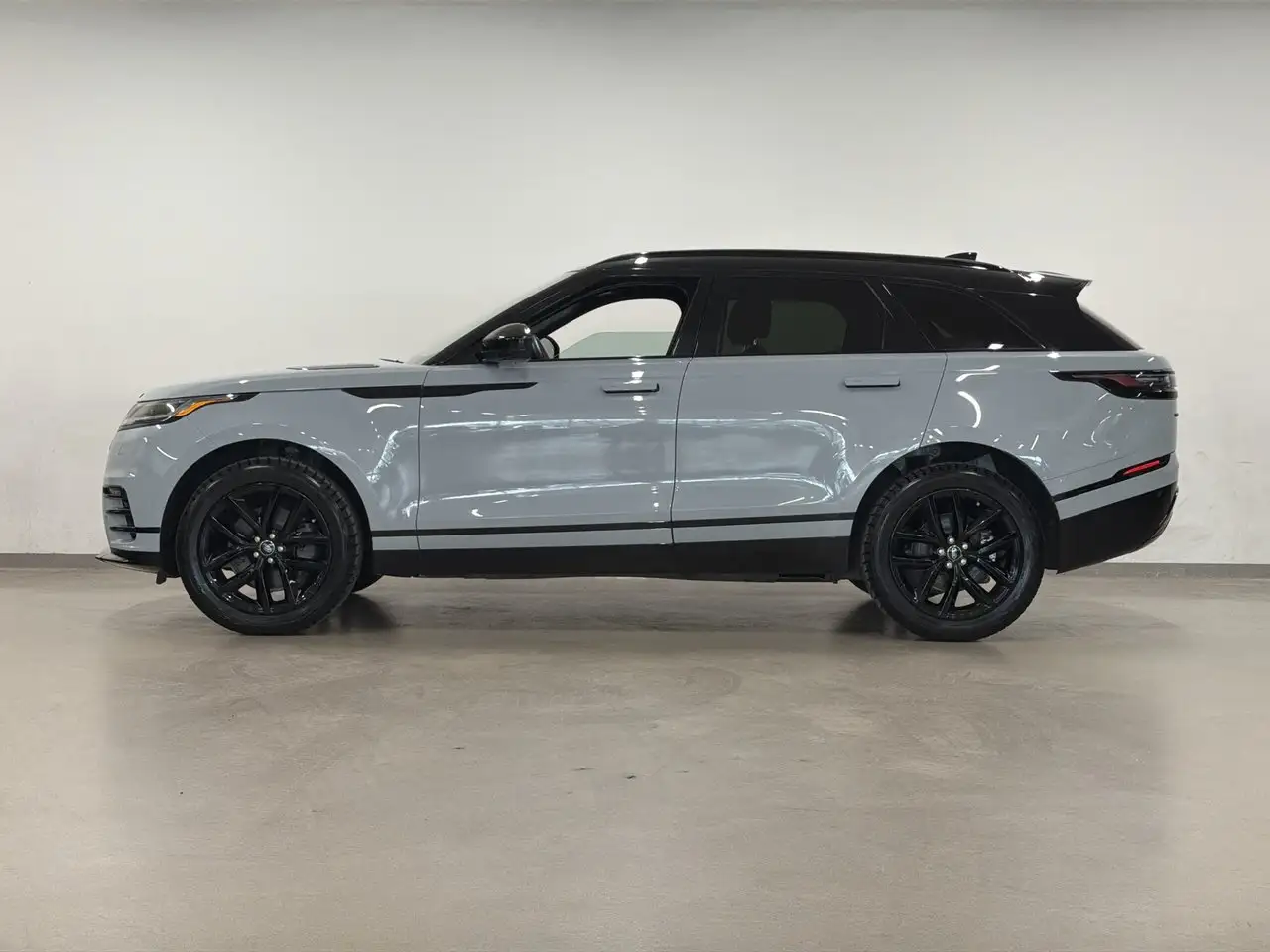 Land Rover Range Rover Velar снимка Land Rover Range Rover Velar