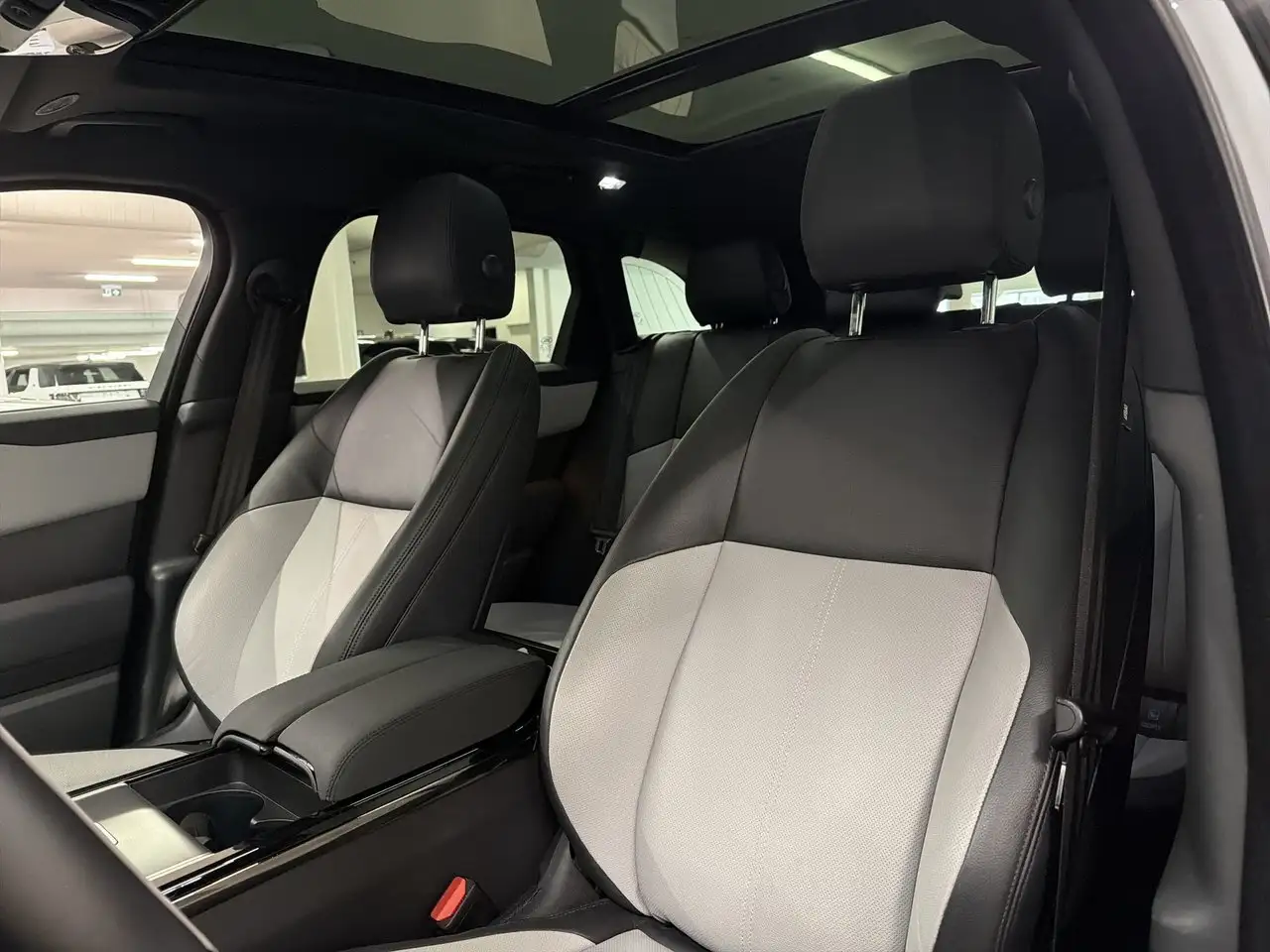 Land Rover Range Rover Velar снимка Land Rover Range Rover Velar