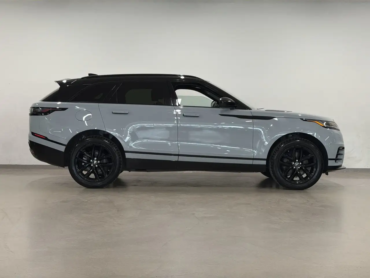 Land Rover Range Rover Velar снимка Land Rover Range Rover Velar