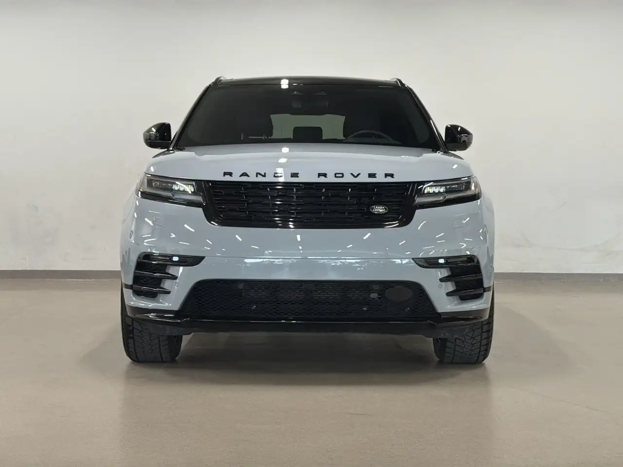 Land Rover Range Rover Velar снимка Land Rover Range Rover Velar