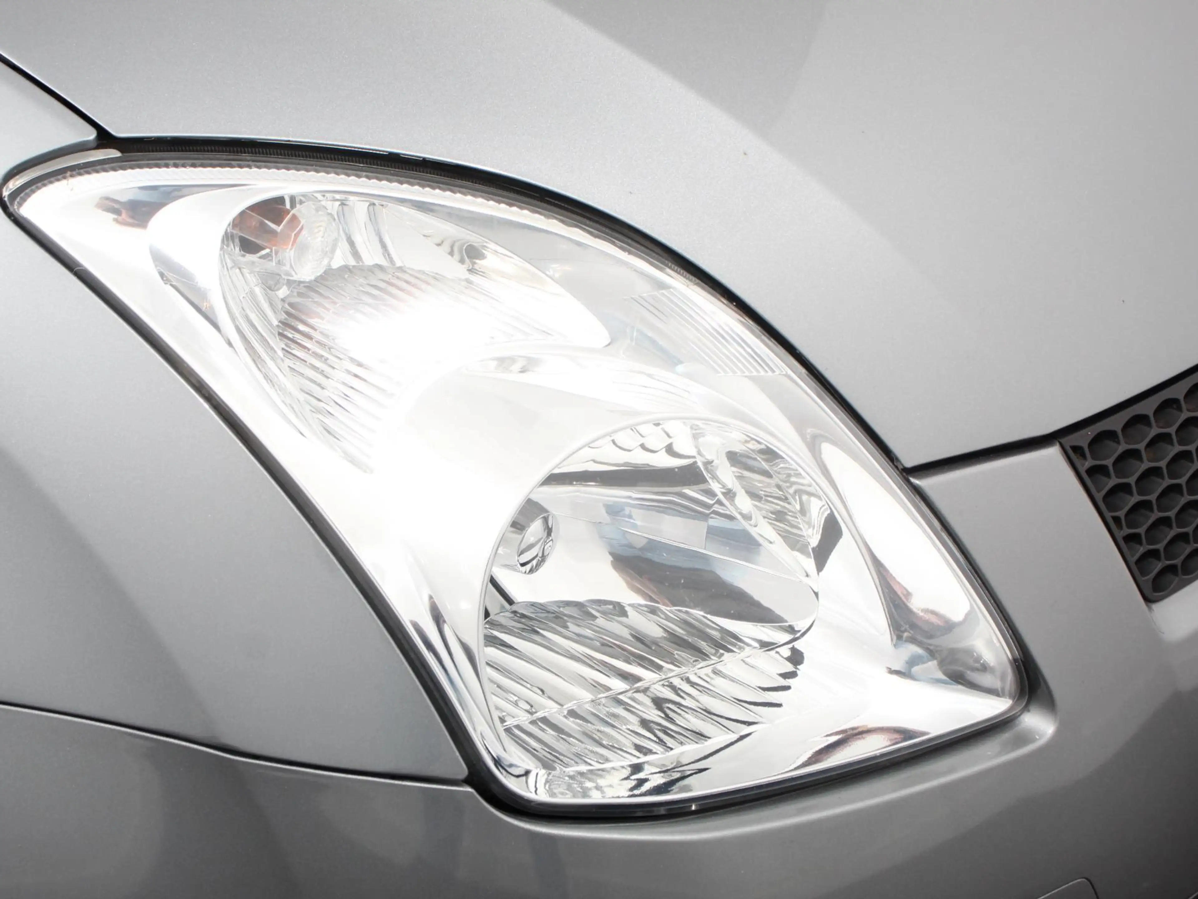 Suzuki Swift 1.3 Exclusive Automaat Airco Trekhaak LM velgen EE — photo 9