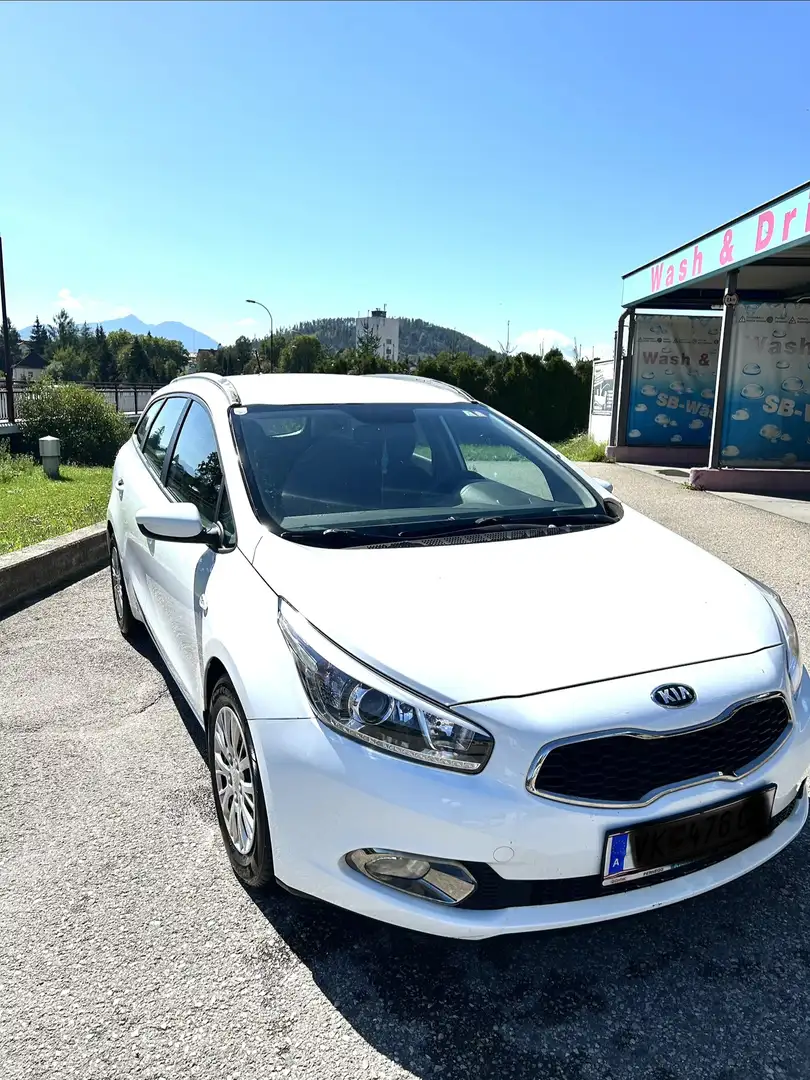 Kia Ceed / cee'd Kia Ceed Sportswagon 1.4 CRDI Cool Weiß - 1