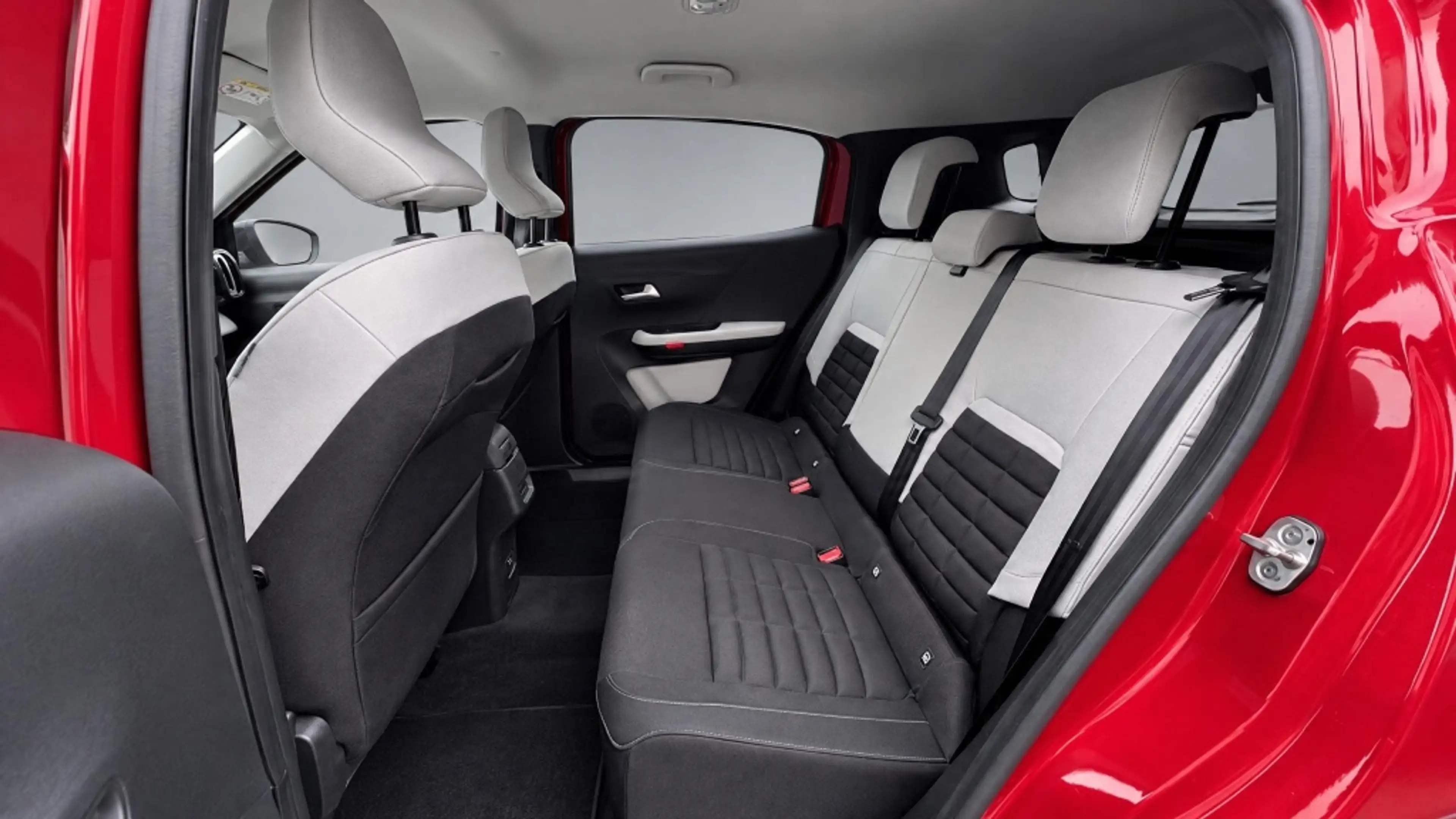 Citroen C3 Aircross 1.2 Hybrid 145pk Max | Camera | Cruise | Navi | Ca — photo 11