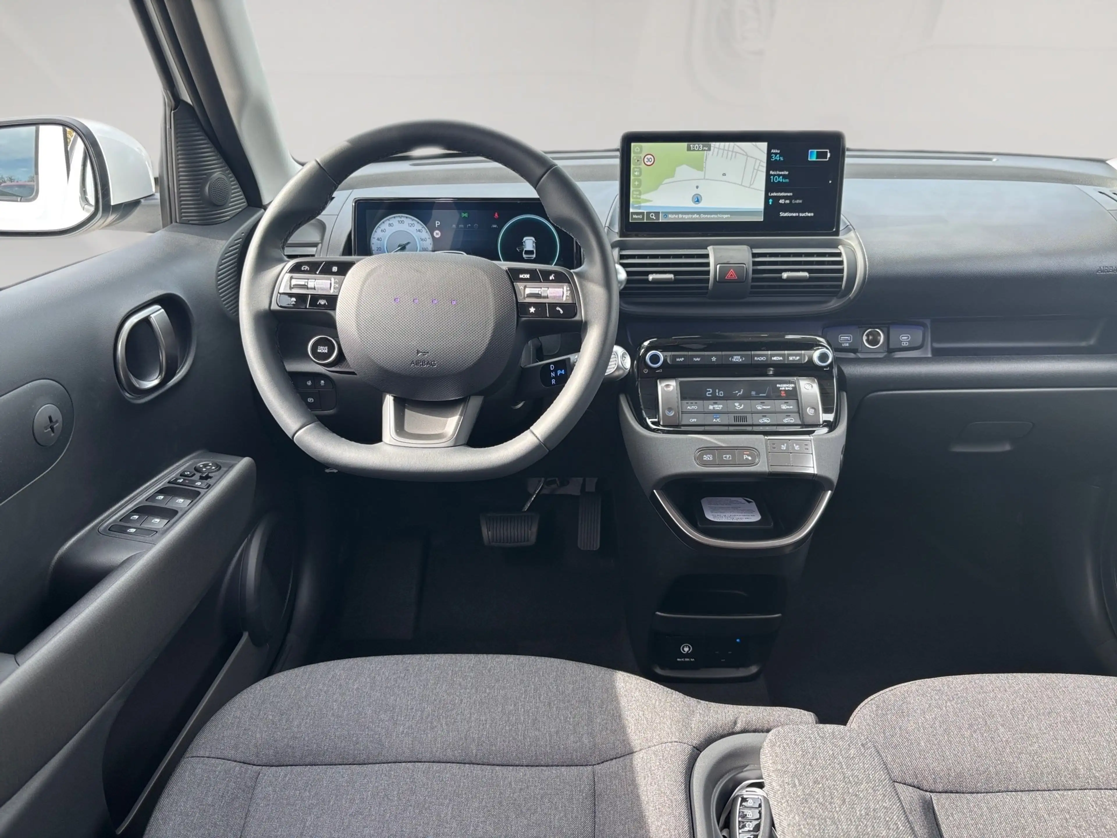 Hyundai Inster 49kWh Prime V2L-Paket & Glas-Schiebedach — photo 10