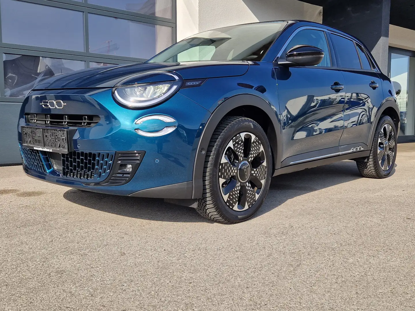 Fiat 600e *54kwh *LA PRIMA* VOLLAUSSTATTUNG* Blau - 1
