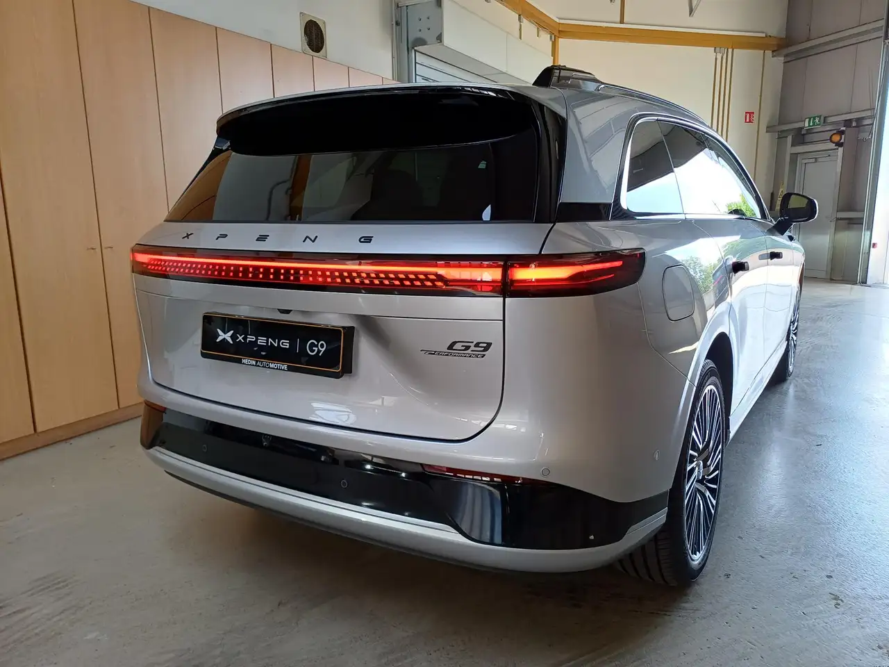 XPENG G9