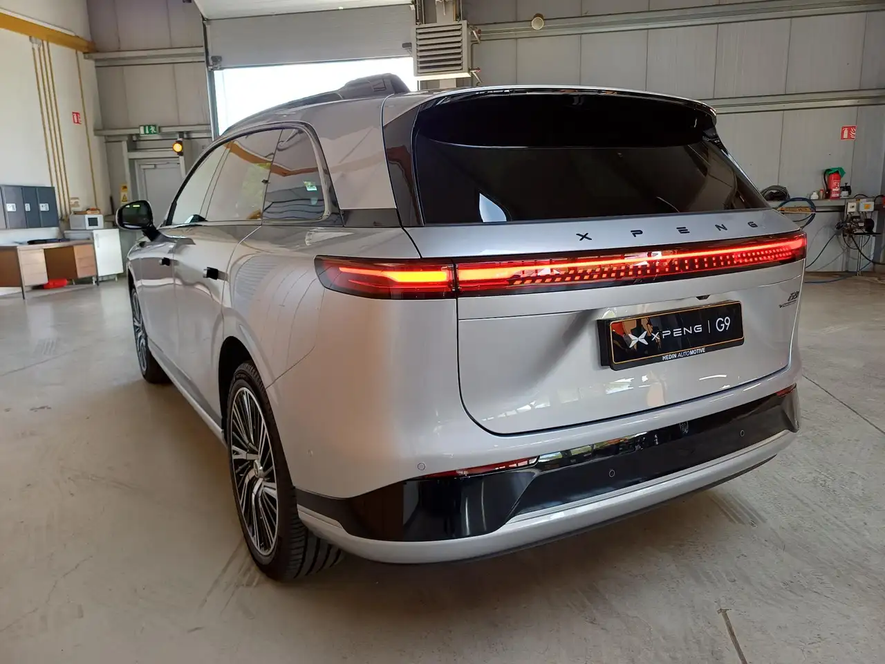 XPENG G9