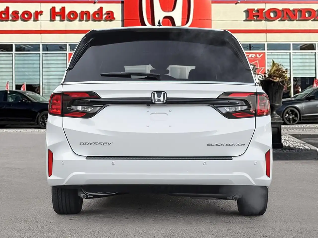 Honda Odyssey снимка Honda Odyssey