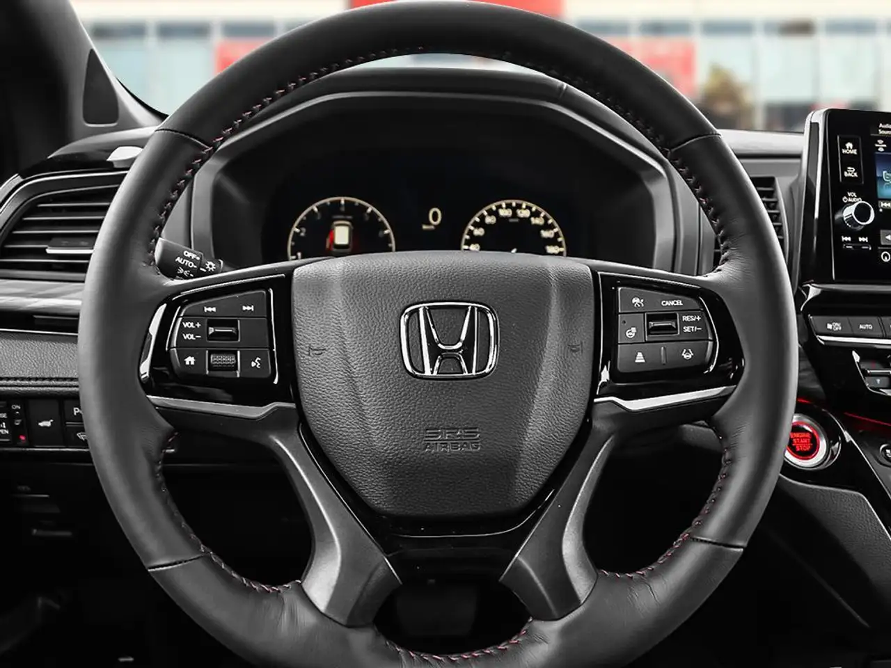 Honda Odyssey снимка Honda Odyssey