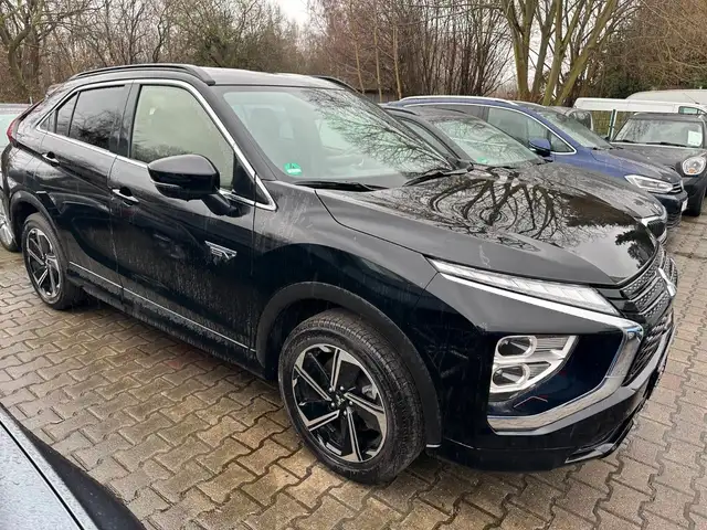Mitsubishi Eclipse Cross Plus Select Black Hybrid 4WD
