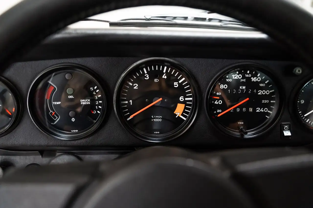 Porsche 911 3.1 Targa - German Car - `Very Rare 3.1 Engine -, foto 12