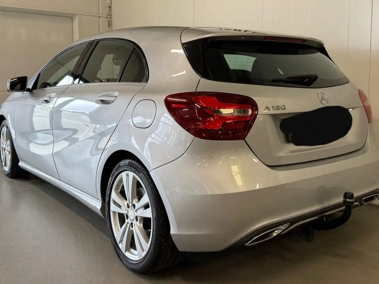 Mercedes-Benz A 180 A 180 7G-DCT Peak Edition - 1