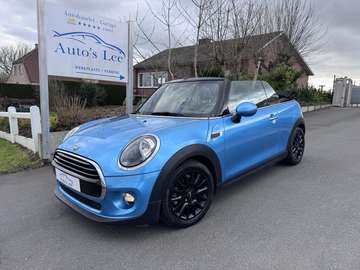 Gps/carplay/zetelwarming/cruisecontrol/sfeerlicht/