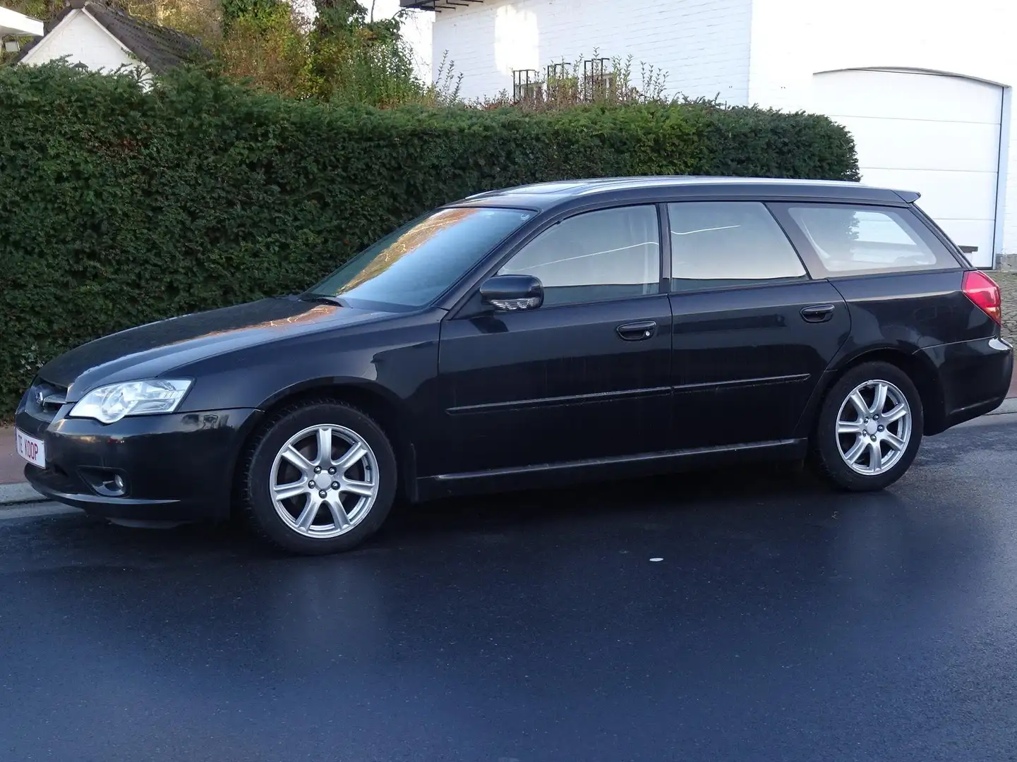 Subaru Legacy Legacy Kombi 2.0 4WD Celebration Schwarz - 1