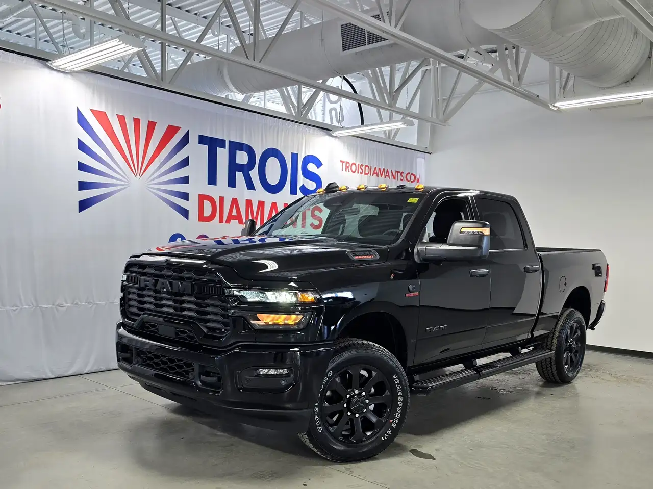 RAM 2500 снимка RAM 2500