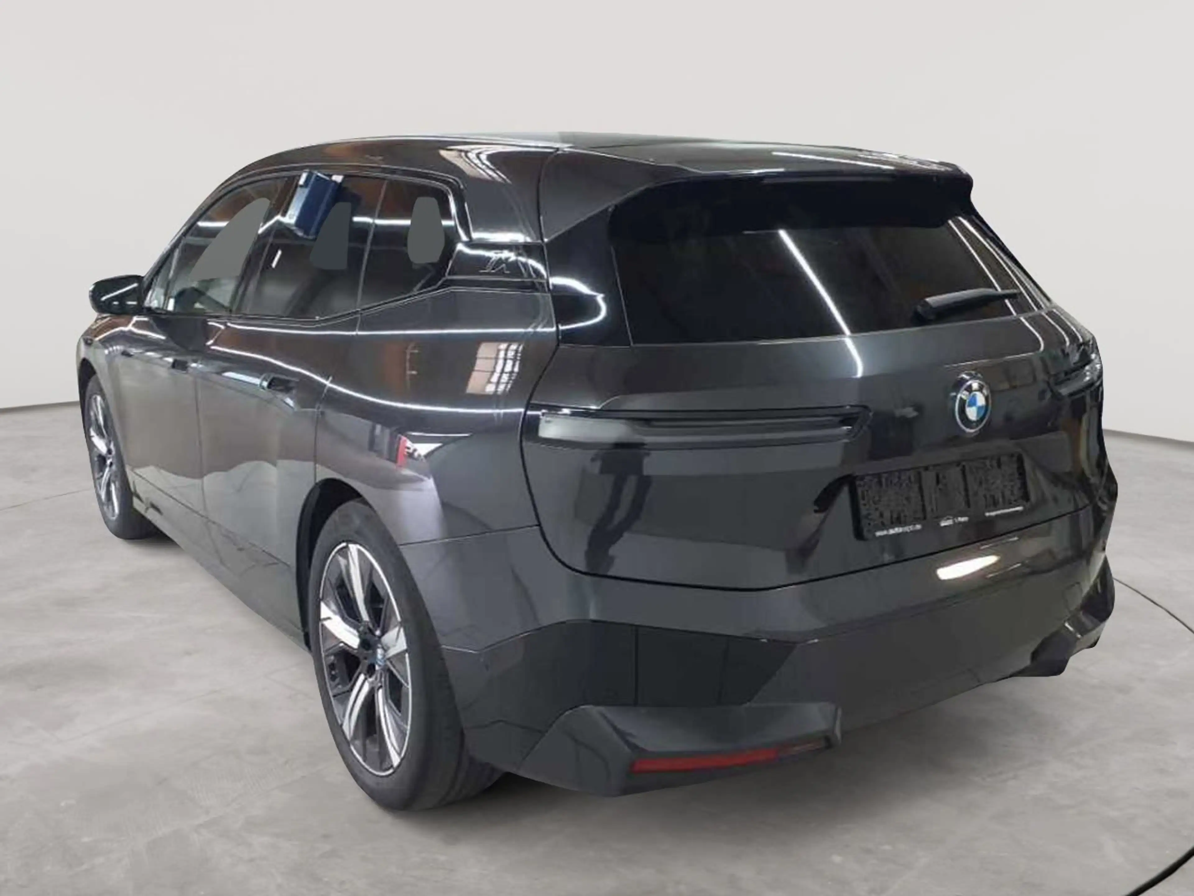 BMW iX iX xDrive50 Sportpaket Laser HuD H&K 21´ — photo 5