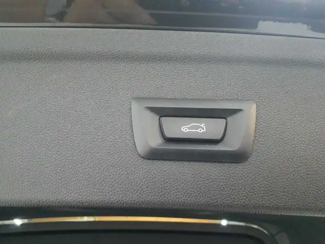BMW Ix view 17