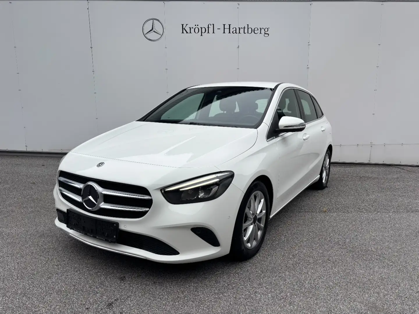 Mercedes-Benz B 180 d Progressive PTS Shz LED eHeck MBUX AUT Weiß - 2