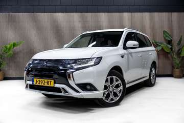 2.4 PHEV Pure | Half Leer | Camera | Navi |
