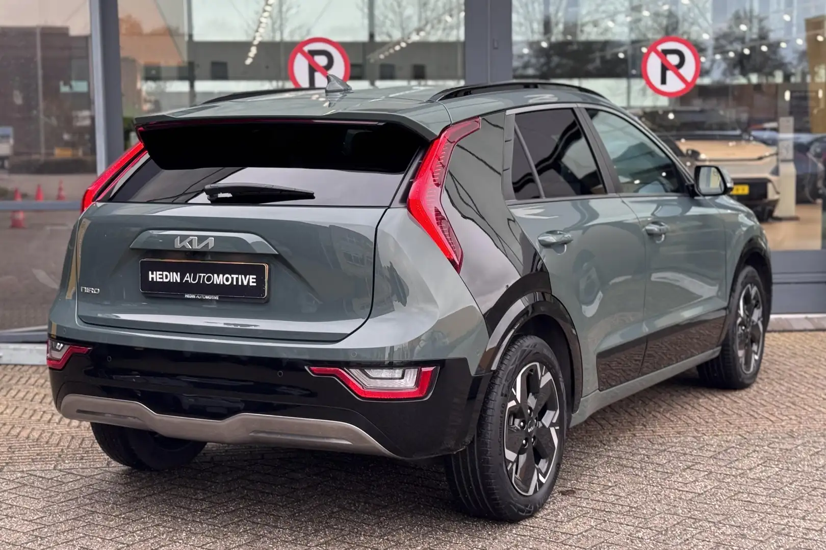 Kia e-Niro EV ExecutiveLine 64.8 kWh Airco | Navigatie | Lede Vert - 2