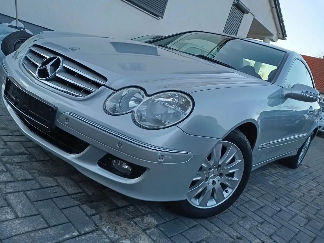 Mercedes-Benz CLK 200