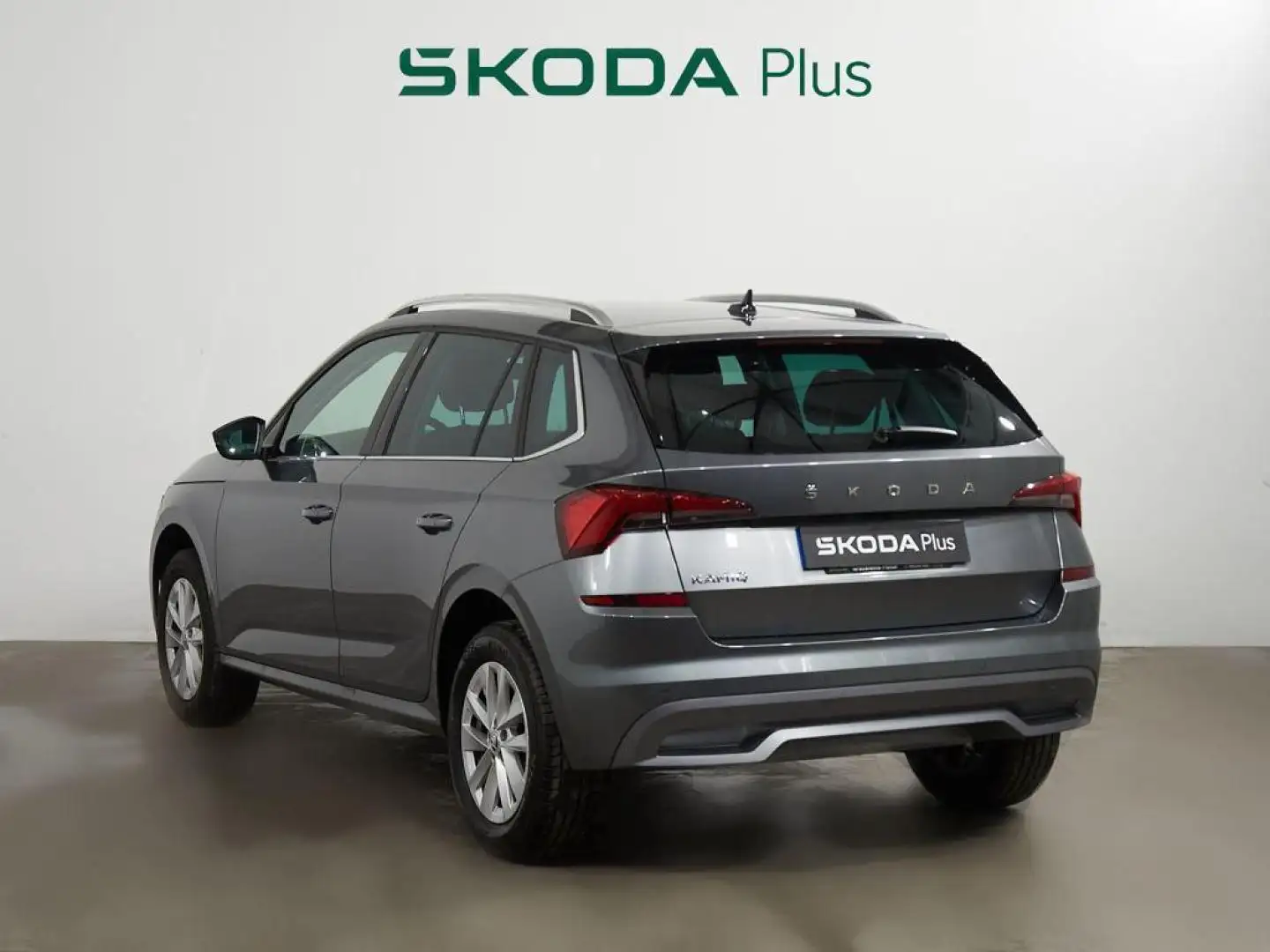 Skoda Kamiq 1.0 TSI Selection 85kW Gris - 2