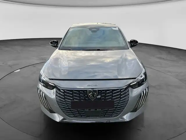 Peugeot 208 view 2