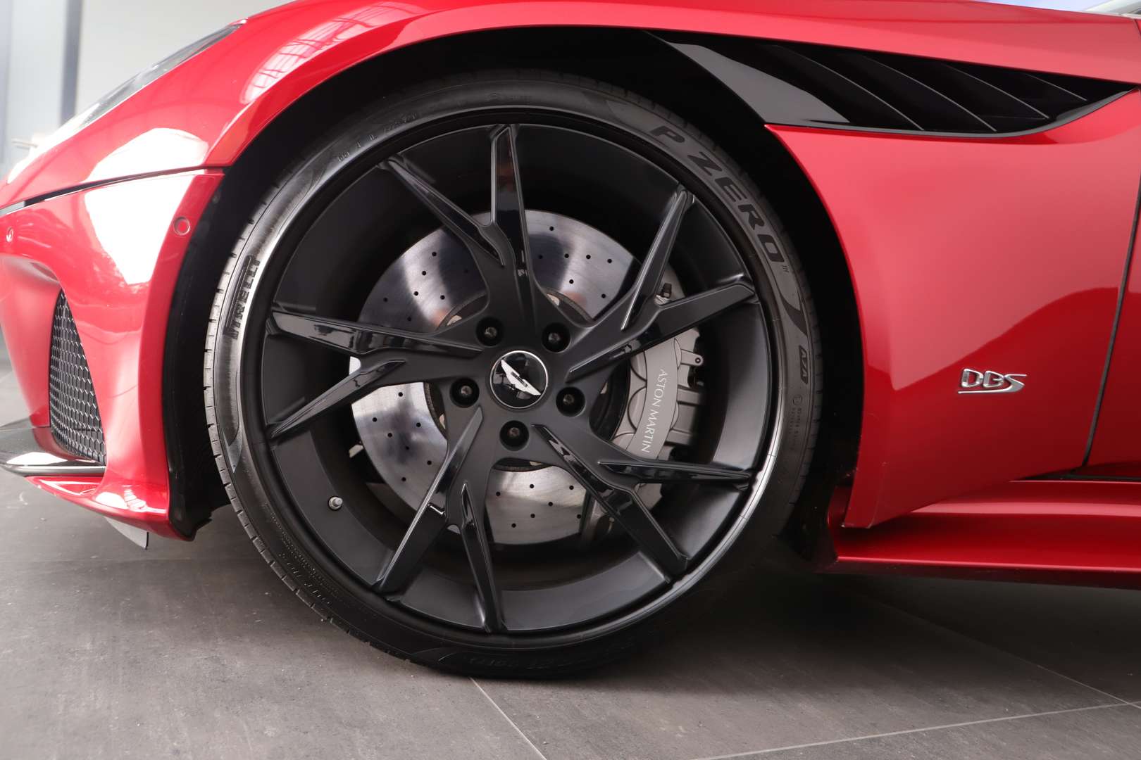 Aston Martin DBS Superleggera Coupé DEUTSCH TOPP -  - Joinsteer - #4