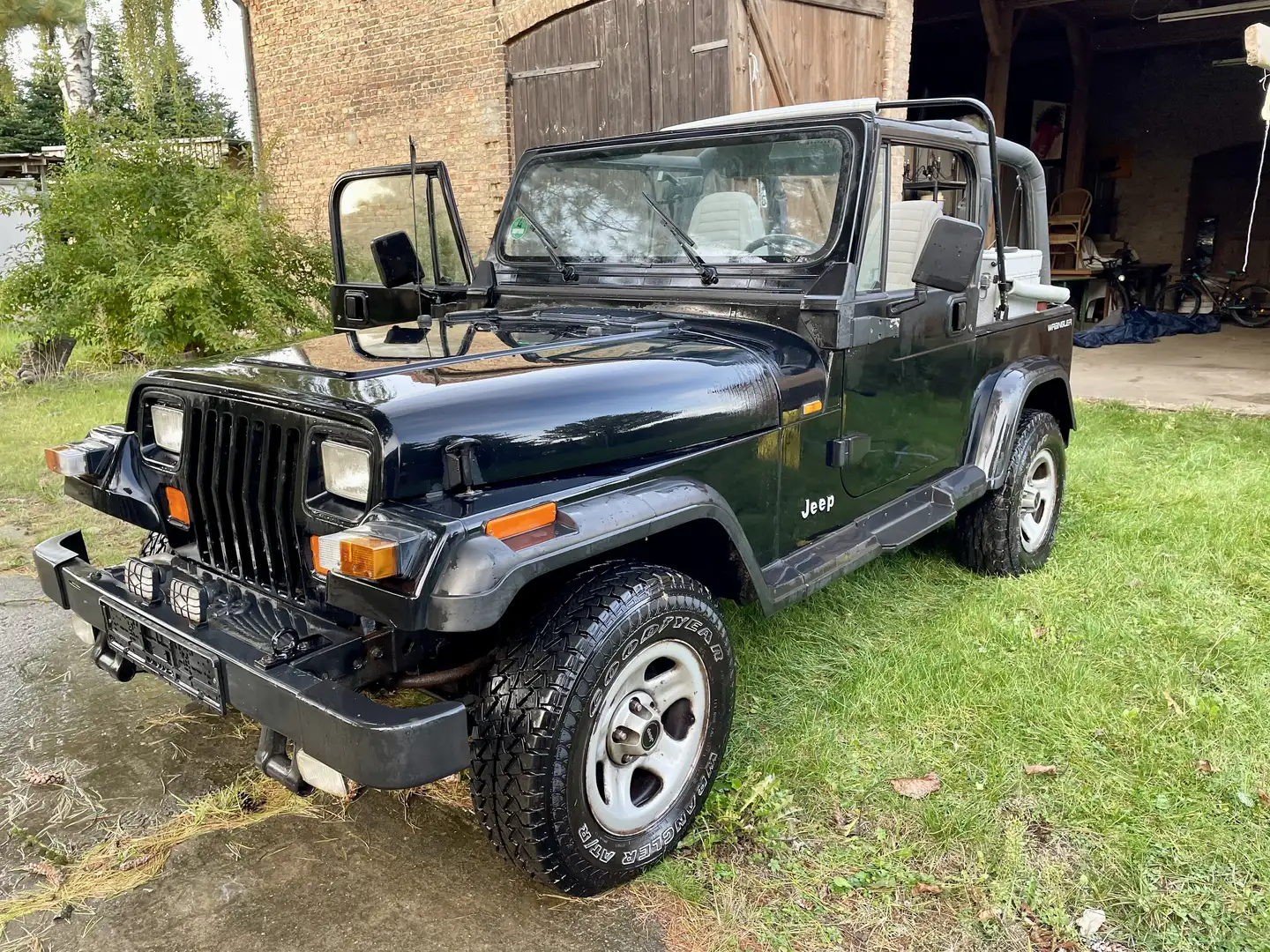 Jeep Wrangler 2.5 - 1