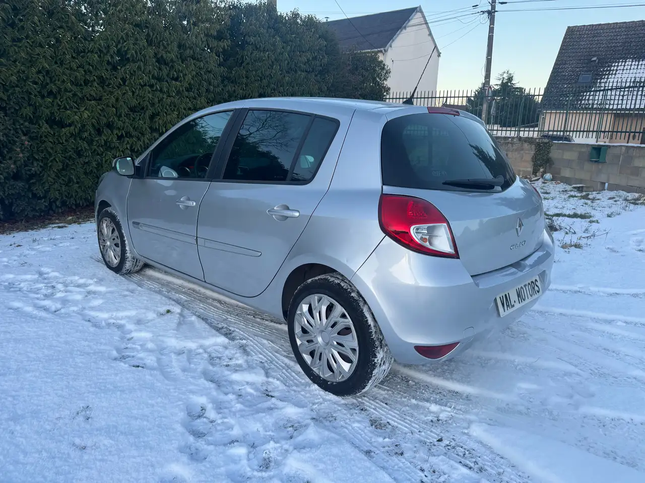 Renault Clio Citadine 3 portes — photo 5